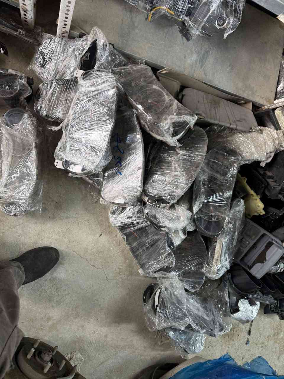 قطع غيار لسيارات الكوري عنوان المحل ابو دشير حي صناعي مجاور علي بارد رقم هاتف المحل ‏‏‪***********‬‏
