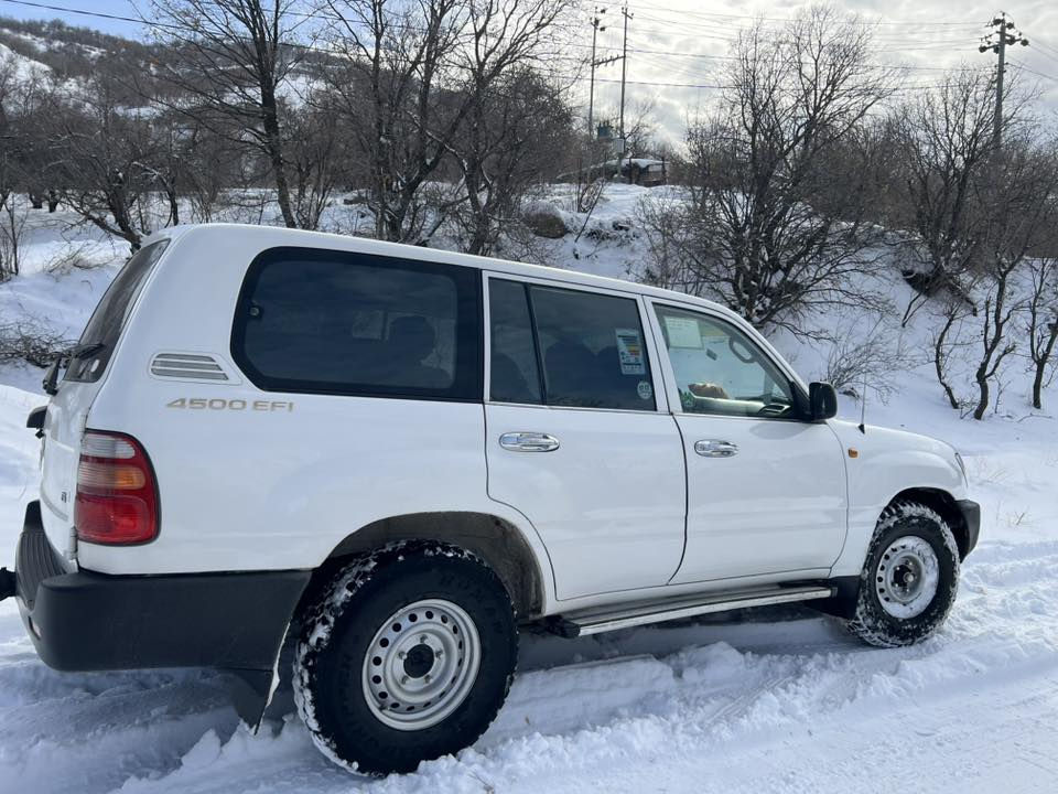 مۆنیکا بۆ فرۆشتن مالی دۆستە تاقانەیە دینارێ مەسرەفی نیە موشتەریت تێل بۆ ئەم ڕەقەمە بکە 
***********
