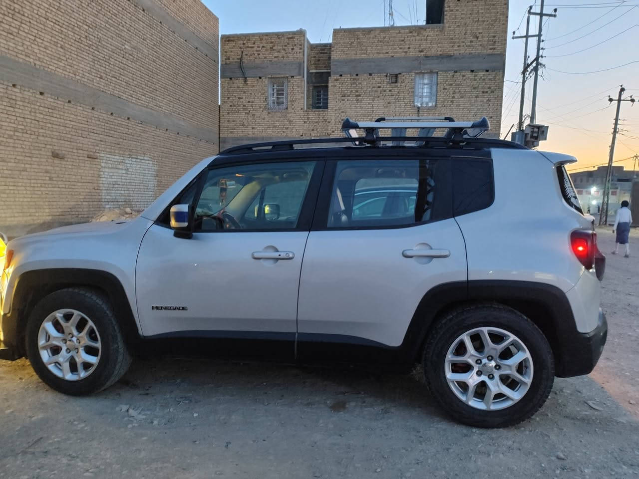 جيب رنكيد موديل 17 رقم دولي ذي قار  باسمي بدون حادث أو صبغ أو تبديل وراد امريكي داخلة تقرير ماشية 71الف للبيع او المراوس حسب القناعة ***********
