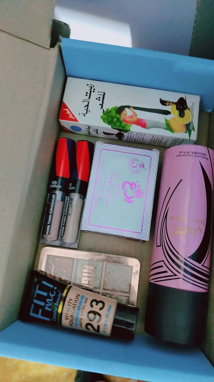 تقريباً 25 بوكس عناية جسم وجه 150الف بس


**إذا كنت صاحب هذا الإعلان وتريد حذفه لأي سبب، رجاءا أرسل رسالة إلى الدعم الفني**