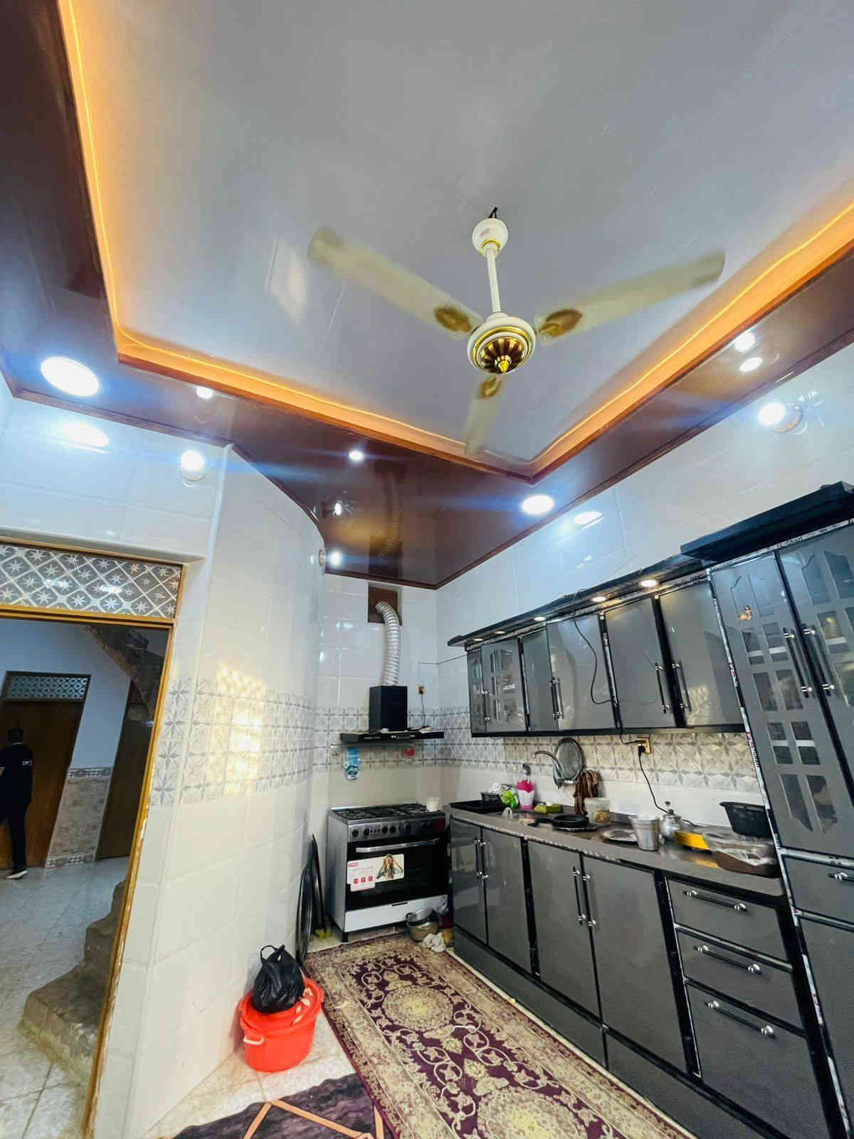 ماشاءالله … بــيــت 150 متر
سند 25 مداور بالتسجيل العقاري …
بناء طابوك اساس وسقف صب كونكريت 
بــيــت جاهز من كلشي وقريب لشارع الرئيسي …
غـــــــرفــتــيـــن صــــالـــه اســـتــقــبــال مــطــبـــخ تـــخــاريـــج 
عنوان البيت شارع المطار القديم شارع علكم 2 
السعر 65 ..
للاسـتـفـسار*********** واتــســاب +اتــصـال
