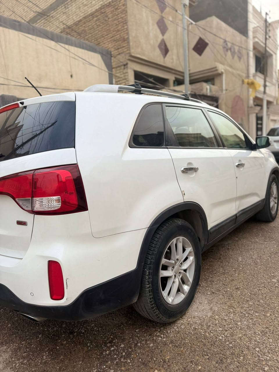 كيه سورنتو موديل ٢٠١٤ محرك ٢٤٠٠وارد امريكي سياره جداً نظيفه تبريد ثلج تخم تاير رقم كربلاء 
٧ راكب 
السعر ١٥٠ مع مجال بسيط
للاستفسار ***********
