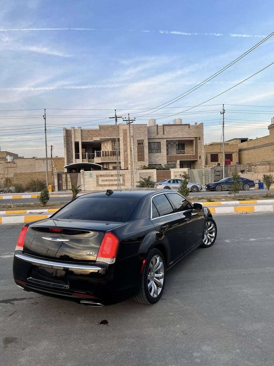 السلام عليكم
كرايسلر اوباما 2017 دخول جديد كتاب ضباط كفالة عامة تقرير غرق شرط مكينه مامفتوحة
 ماشية 30 الف سياره بوضع الشركة 
دواخل بيج مواصفات لمتد بدون فتحة
تترقم ميسان انطيك مرقم وكامل ب اسمك
مكانها ناصريه مركز 
للاستفسار ***********
