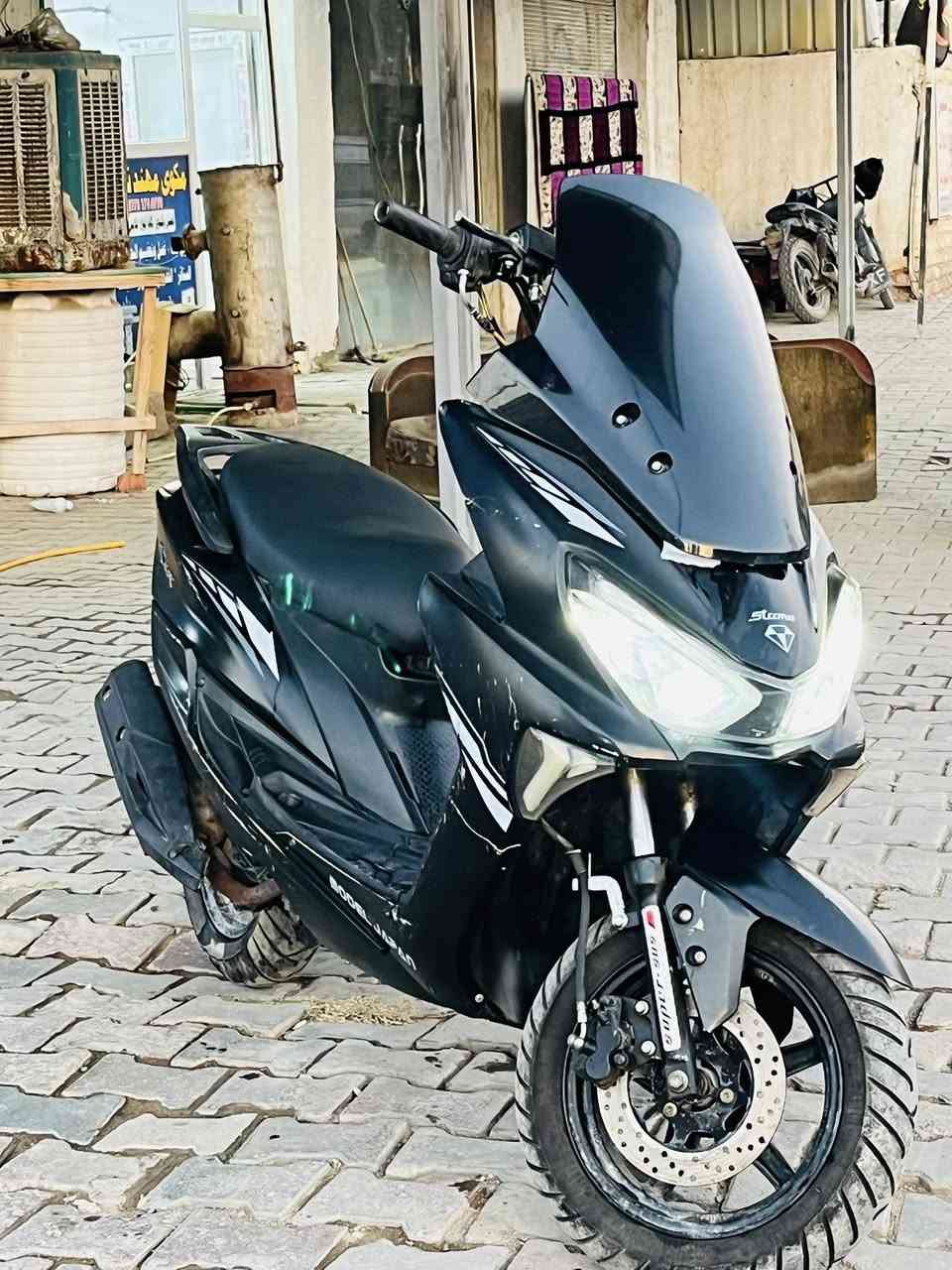 سترونك 2023
محرك ناعم وشلعة ومعدل خير من الله 
كهربائيات شغالة كاملة 
تايريات نضيفات
السعر 350 وبيها مجال 
مكاني المقدادية شهربان 
***********
