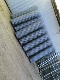 مستعدون لنصب سياج .بي أر سي. يرهم سياج حدائق. قطع أراضي كلشي يرهم سياج...