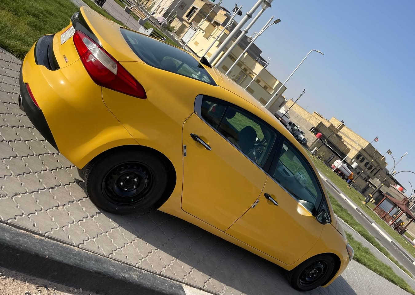 سلام عليكم كيه فورتي مديل 2015وارد امريكي تبديل بنيد بدون دواخل محرك 2000تبريد حداده تايرات شاشه كاميرا تحكم هيه غرامت مصفره سنويه 27تحويل مباشر سعر 95 عنوان البصره رقم الهاتف *********** الزبير, البصرة
