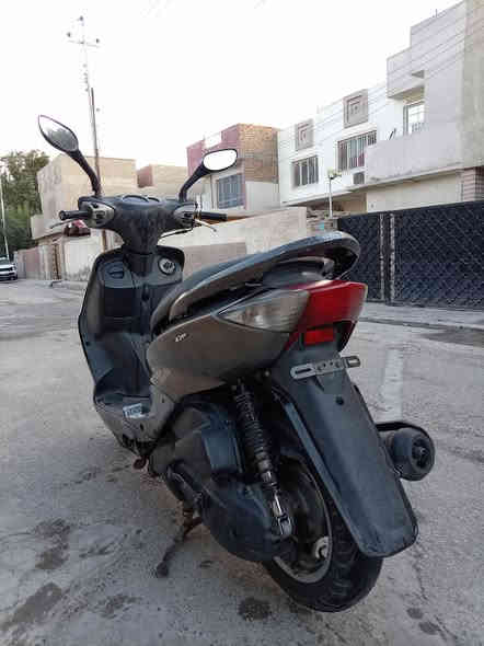 سلام عليكم سكنس للبيع 110 ياباني استان كهربائي شلعه ومعدل تشك الكاع مكينه ناعمه متنسمع نكره سلف ب 650 وبيها مجال العنوان المشتل ***********
