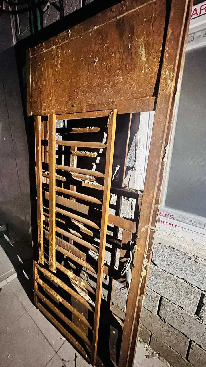 غراض حلوه مناسبه الكم بيع مستعجل اخوان كون وحد هسه يجي ياخذه


**إذا كنت صاحب هذا الإعلان وتريد حذفه لأي سبب، رجاءا أرسل رسالة إلى الدعم الفني**