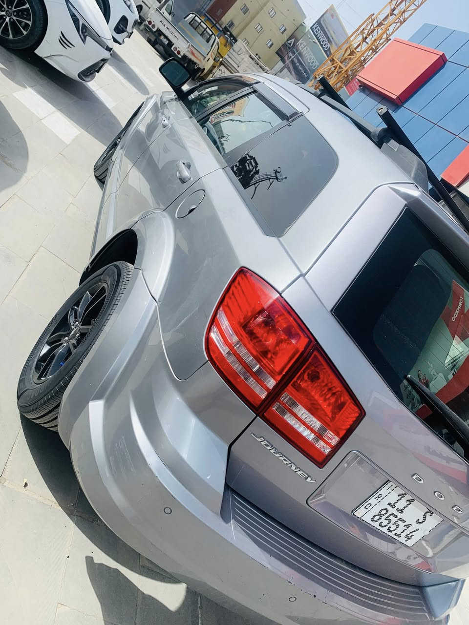 السلام. عليكم ….  دوج جورني موديل. ٢٠. ماشيه. حاليا. ٦٠. الف. ميل. ضررر واضح. بالصور  ايربارك استيرن + دشبول سياره. بدون. اي.  نقص. وجاهزه تخم. تاير. جديد ٧ راكب ٣ قطع تبريد محرك ٢٤٠٠ ويل بلادي. اسود مري اسود سياره. بدون. صبغ. رقم. بغداد جديد السعر. ١٦٠$.  وبيها. مجال. رقم. موبايل *********** .. بغداد الكراده
