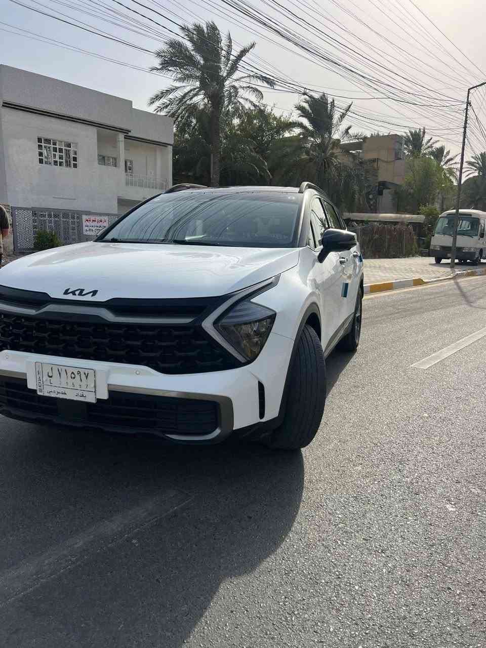 السلام عليكم
كيا سبورتج وارد صيني هايبرد2022شكل24
السعر217وبي مجال
فول الفول أعلى فئة  
بنوراما
مكينة 2.0 هايبرد بدون تيربو المرغوب
٥ راكب 
مكفوله كفاله عامه عدا مكانين بارد بسيطات الباقي كله مكفول 
المواصفات:-( vip )
١- مفتاح ذكي بصمة 
٢- نظام اوتو بارك / والتوقف الذاتي بدون سائق
٣- كير بنظام الماوس الاصدار الجديد 
٣- كير ماوس ثانوي لأوضاع القيادة :
 وضعيات للقيادة 
 Drive mode : ‏eco - Smart - Sport  Snow 

٥- بنوراما فتحة سقف.
٦- هاند بريك بصمة 
‏٧ - Auto Hold  أوتو هولد
٨- خاصية ISOFIX   ايزو فكس قفل الاطفال
٩- نظام مانع الانزلاق
١٠ - نظام نزول المنحدرات.
١٢- شاشة تدعم Apple Car play و Android وبلوتوث مدمج والأوامر الصوتية
١٣- الداشبورد الكتروني بانماط متغيرة حسب وضعية القيادة
١٤- الشاشة الوسطية حجم كبير ١٢ انج مع دعم الملاحة بالخرائط GPS وبوصلة للاتجاهات
١٥- شاحن هاتف wireless
١٦-  مخارج شحن USB وتشغيل الميديا
١٧- منافذ للطاقة كهرباء 12فولت ومنفذ 110 فولت
١٨-  المرايا الجانبية قابلة للطي + نقطة عمياء + هيتر + اشارات
١٩- مرايا جانبية بخاصية الترحيب والفتح عند الاقتراب والاضاءة في الضلام
٢٠-  الصندوق كهربائي ذكي
٢١- حساسات ضغط الاطارات 
٢٢- حساسات أمامية / جانبية /خلفية
٢٣-  كامرة اضافية لتقنية منع الخروج عن المسار
٢٤- ميزة التوقف الذاتي للمركبة منعا للاصطدام عند القيادة او الرجوع
٢٥-  المركبة تعيد نفسها للمسار الصحيح عند عدم الانتباه
٢٦- لايت زينون رباعي العدسات بتقنية High Beam الانارة الذكية + LED  نهاري 
٢٧- بك لايت LED مميز مدعوم بتقنية ضد الضباب لاوضح رؤية للمركبة
٢٨- خاصية دعم الكاميرات عند تشغيل الإشارة الجانبية لرؤية الزوايا العمياء
٢٩- 5كاميرات وكامره دوارة 3D تفاعلية متعددة الاوضاع
٣٠- اضاءة داخلية LED تقنية Ambient Light متعددة الالوان 
٣١- مرآة داخلية بخاصية التعتيم الذاتي 
٣٢- سستم صوت سماعات محيطية مع دمام وتويترز 
٣٣-  نظام القيادة الذاتي الذكي في الشوارع المخططة 
٣٤- مثبت السرعة Cruise وميزة التباعد عن المركبات
٣٥- خاصية المايك للسائق للتحدث مع الركاب في الخلف
٣٦- حساس حراري بسقف السيارة بتحذير صوتي في حال نسيان الاطفال في المركبة
٣٧- قفل الابواب والنوافذ / خاصية عدم العبث للاطفال
٣٨- القفل المركزي للابواب وعدم الفتح عند مرور مركبة بشكل قريب من السيارة 
٣٩- مقعد السائق خاصية الخزن وميزة الخروج المريح عند الاطفاء
٤٠-  المقاعد الامامية كهرباء + تبريد + تدفئة
٤١- المقاعد الخلفية تدفئة
٤٢- الداخل جلد حبري واوف وايت 
٤٣- ستائر جانبية 
٤٤- ستيرنغ من الجلد حياكة مع تحكمات 
مع كشنات خزن
٤٥- شفتات رياضية بالمقود
٤٦-  التبريد والتدفئة تحكم شاشة وتحكم يدوي ايضا
٤٧-  التبريد امامي خلفي مناخ منفصل
٤٩- هايبرد جدا اقتصادي بالبنزين
٥٠- حساس لمس ابواب لفتح وغلق باب السائق والراكب
٥١- ماسحات امامية حساس / تشغيل تلقائي وسرعة حسب غزارة المطر
٥٢- ماسحة خلفية حساس /  تشغيل تلقائي عند المطر
٥٣- اريل نفكيتر مدمج بتقنية التقاط بث الراديو HD
السياره جاهزه من كلشي 
رقم بغداد باسمي تحويل ثاني يوم
مكان السياره بغداد حي القاهرة
للاستفسار:***********
