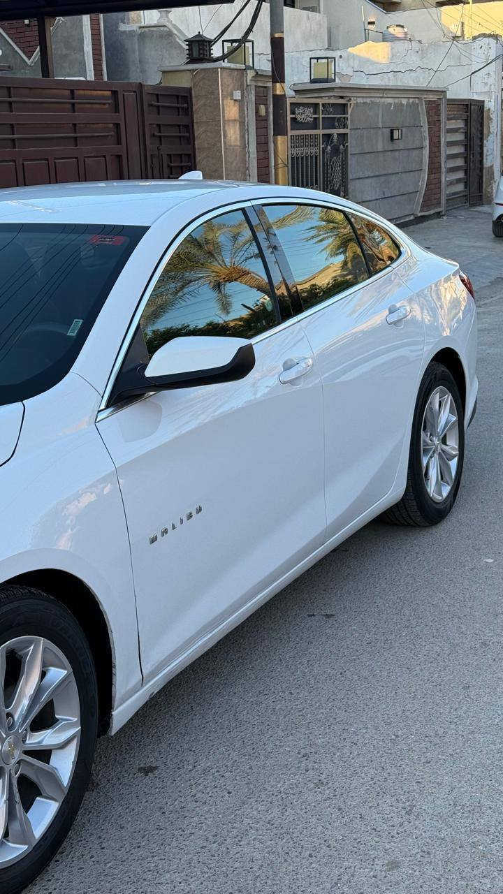 للبيع فقط ماليبو 2023 LT  لون ابيض
ماشيه 29 mi  قابل لزياده

الضرر// فقط جاملغ  ايسر امامي تعديل بارد وربع من الدوسه  تعديل بارد بجم كبس بدون دواخل بدون ايرباك صور الضرر مرفقه ع الفحص وين ميعجبك 

دخول جديد رقم بغداد

المواصفات 
🔴بصمه ابواب + جنطه
🔴 تشغيل عن بعد 
🔴 نقاط عمياء 
🛑محرك 1500 توربو ✈️
🔴قياده ذاتيه
🔴سايد بريك بصمه
🔴مانع انزلاق
🛑لدات اماميه نهاري 
🛑 اوتو بريك /توقف ذاتي عند الاقتراب 🚳
🛑كشنات تدفئه + كهرباء ⚡️ 
🛑تبريد مناخين منفصل SYNC
🛑تبريد قطعتين امامي خلفي 
🛑شاشه كبيره تدعم 📲Android Auto/car play
🛑خرائط Gps📌
🛑كامره خلفيه 📷
🛑كروز مثبت سرعه
🛑شاشة ضبط واعطال بل دشبول
🛑منافذ USP/ 12V /Tip C
🛑مانع انزلاق ⛔️
🛑حساس اطارات
🛑4 دسك/ Abs
السياره جاهزه ونظيفه جداً بدون نواقص
السعر  160$
مكاني بغداد الكرخ 
***********
متوفر اتصال و واتساب
