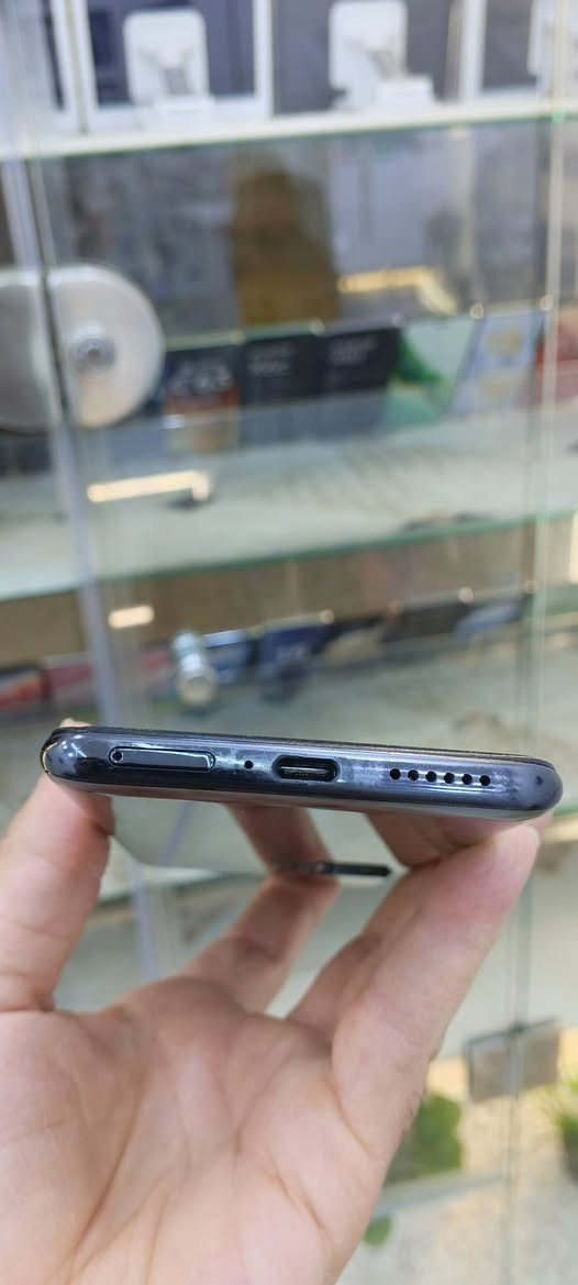 Xiamoi 11t pro

زاکیرە 128 گێگا و ڕام 8+8 بەرزدەکرێتەوە بۆ ڕام 16 گێگا و شاشەی Amolid و نوێبونەوەی شاشەی 120 هێرتز و پرۆسێسەری snapdragon 888 5gیی لەسەرە  و کامێرای 108 مێگا پێکسڵ و سەماعەی  ئیستریۆیە و  پاتری 5000 ملی ئەمپێرە و تەنیا پشتی کراوەتەوە و بەحاڵ تەبعێکی کاڵی تیک تۆکی هەیە هەیە شایەنی  باس  نیە بە هەمو شەرت و زەمانێک نرخی 195هەزار و مه عمەلەیەکی کەم

شوێن/چەمچەماڵ + گەیاندن هەیە شمشمل, السليمانية


**إذا كنت صاحب هذا الإعلان وتريد حذفه لأي سبب، رجاءا أرسل رسالة إلى الدعم الفني**