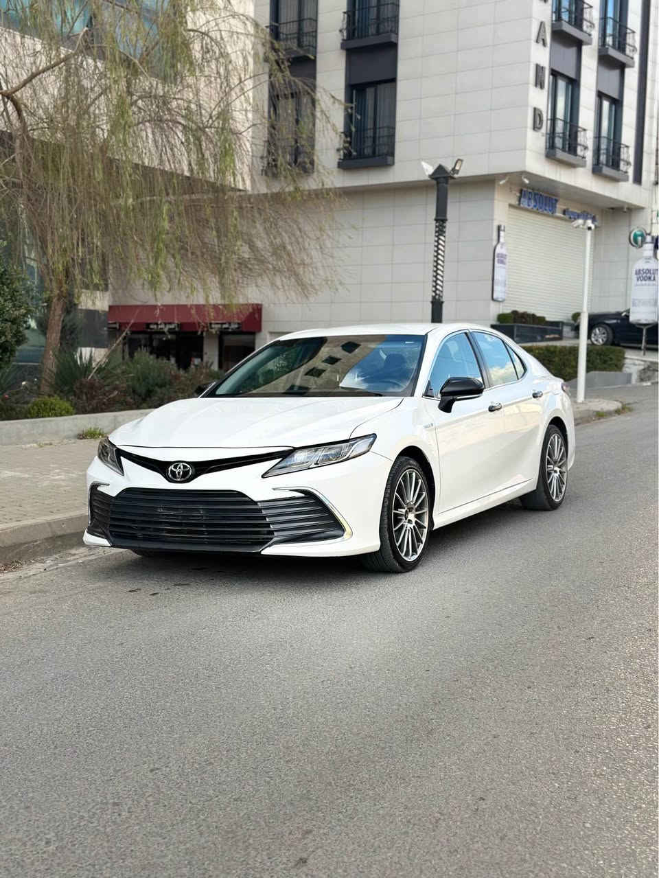 تۆیۆتا کامری هایبێرد مۆدێل ٢٠٢٤
کاتی نەشکاوە، ٩٣ کم هەقیقی ڕۆشتوە ، سەیارەکە مستەعمەلی دوبەیە بەس بۆنید بۆیاخە ئێرباگی سوکان تەقیوە و دانراوەتەوە، یەک جێی بچوک ساردی هەیە بە چەمەلەخی سایەق یەک مەسرەفی تیا نییە
سعر ١٧٨ مەجالێکی کەم
*********** السليمانية, العراق
