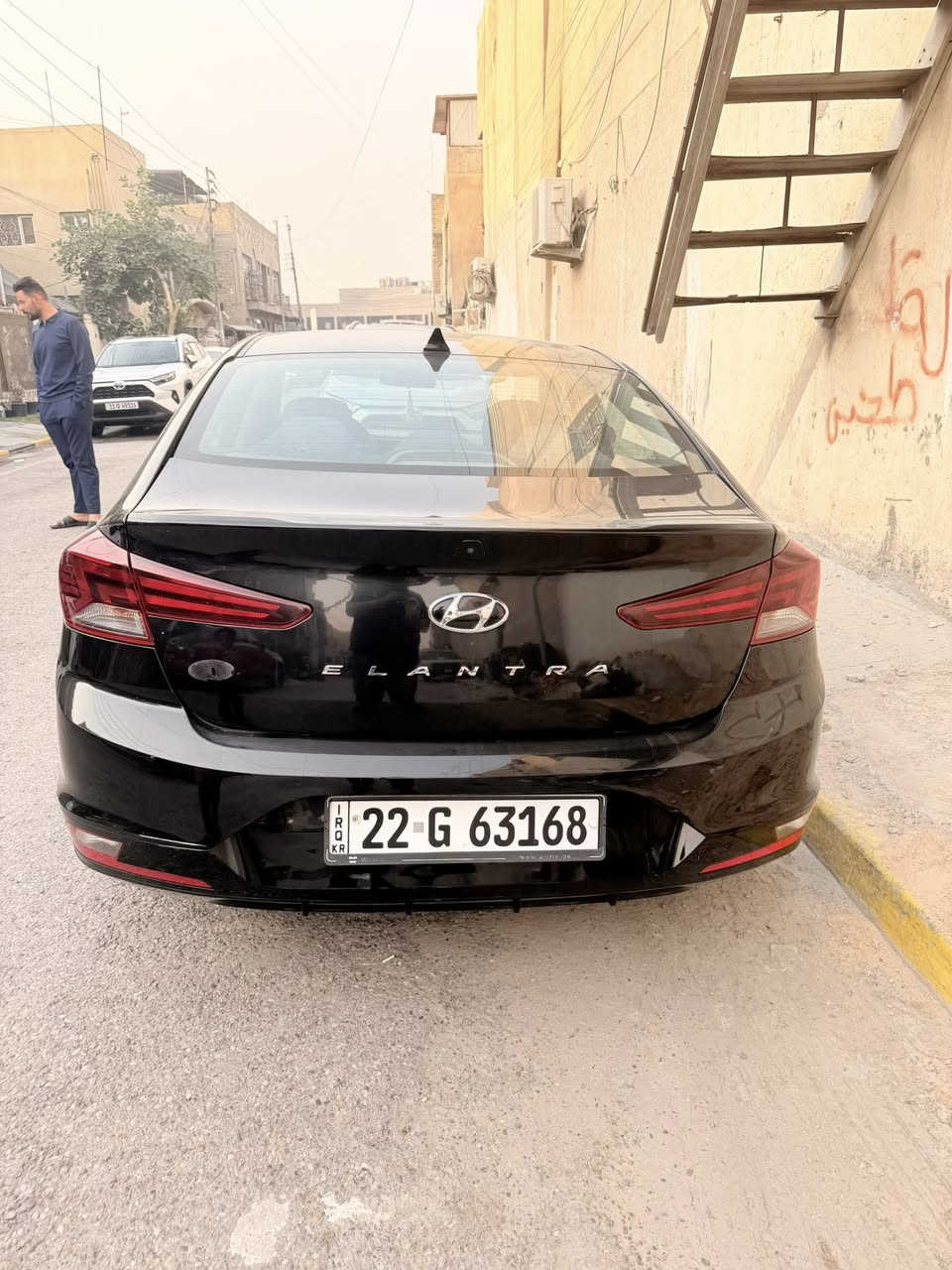 النترا 2020 وارد امريكي
محرك 2000 دوش كير اي تي AT 
حادثها تبديل بنيد و صبغ نصف الحاملغ الايمن الامامي 
السيارة جاهزة مجهزة صدر جديد باتري جديد تايرات جديدة 
كير و محرك مكفولات 
السعر 128 وبيها مجال قليل  
مكاني بغداد الحرية ***********
