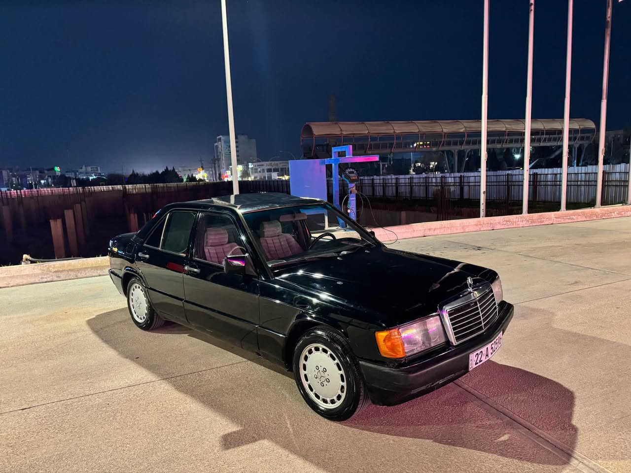 مارسيدس ١٩٠ موديل ١٩٩١ بيلاد ره شي قه تران بوياخ عامه لو جواني جه مپه كي خه فيفي پيشي هه يه ره قه مو سنه وي نوييه هتا ٢٠٣٠  هه زه يي نويه مكينه چوار پستنه گير عادي مواصفات سلايت ABS جام كاره بايي ته بريد له سلوري چوارتاييه و ويلي نوي پيشو پشتي كامل نوييه يك دينار مه سروفي تيدانييه يك وه ره قه غه رامه ي له سه ره پاشي معمله ده يگه رينمه وه سعري ٥٣ وه ره قه و معمله رقم ته له فون ***********/*********** شوين هه ولير Singapore
