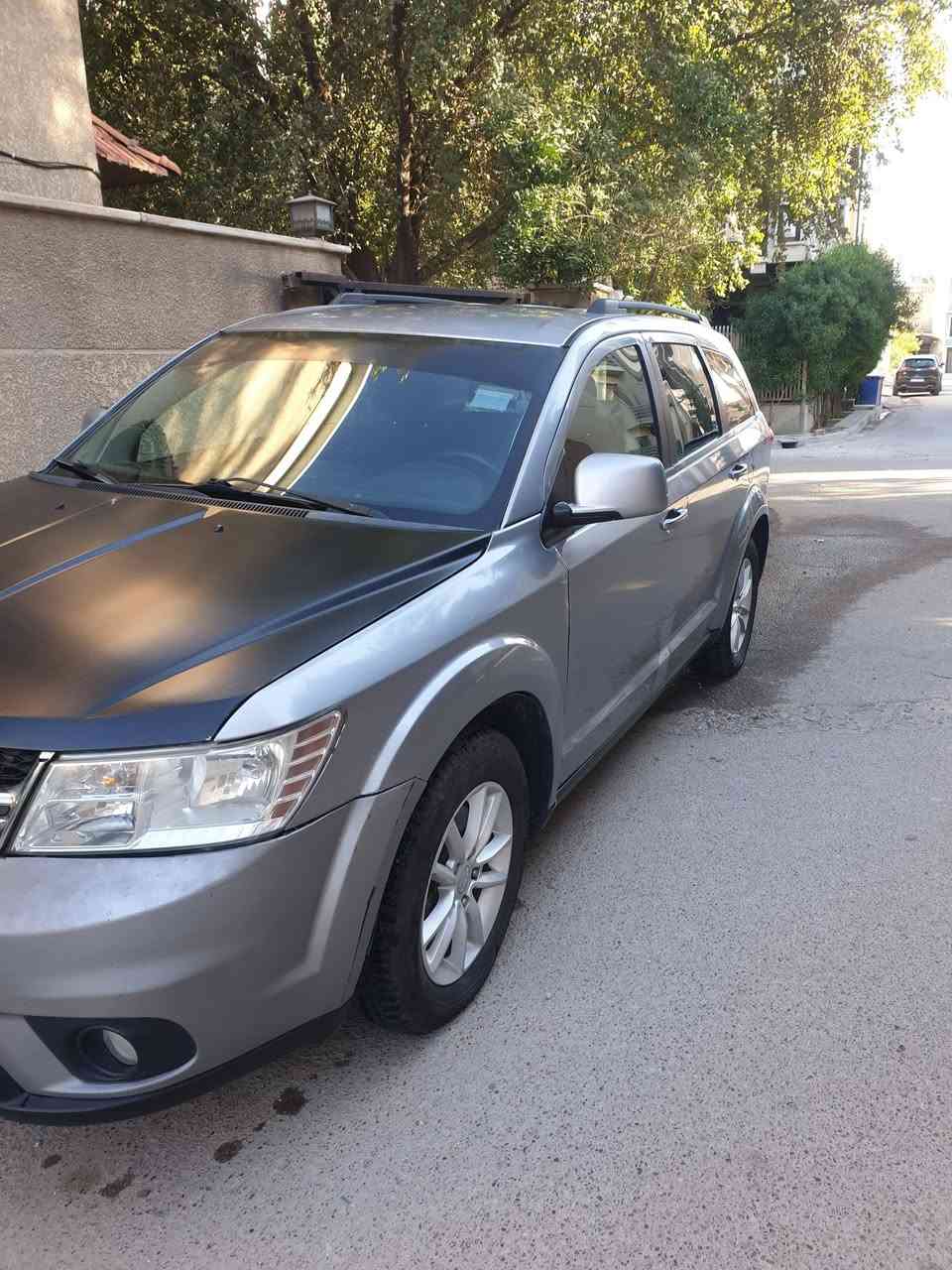 للبيع دوج جورني
7 راكب 
3 قطع تبريد 

رقم بغداد   87474

 Sxt موديل 2017

3 قطع تبريد

بصمة ابواب و جنطة

اللون سلفر

ماشية 140  ألف كيلو    
  
   Flex fuel     محرك 6 سلندر 

السيارة نظيفة ومحافظة
 
الموقع: بغداد  

  ***********

    121$ السعر قابل للنقاش
