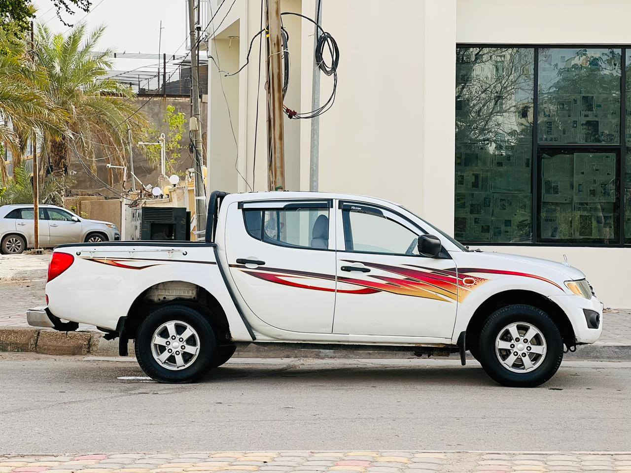 بيكم مستبوشي مديل 2007   رقم بغداد نكليزي سنويه 30مشروع وطني باقي بس ستلام لوحات سعر 77 وبيه مجال للاستفسار الاتصال *********** بيهه طخه بلجاملغ امامي ولباقي مكفول بدون دواخل مكينه فيفتي كير وتماتيك مكينه وكير مكفولات حداديه جديدهه تخم تاير جديد سياره جديده وجاهزه وأي نقص مابيهه مكان سياره كربلاء المقدسة
