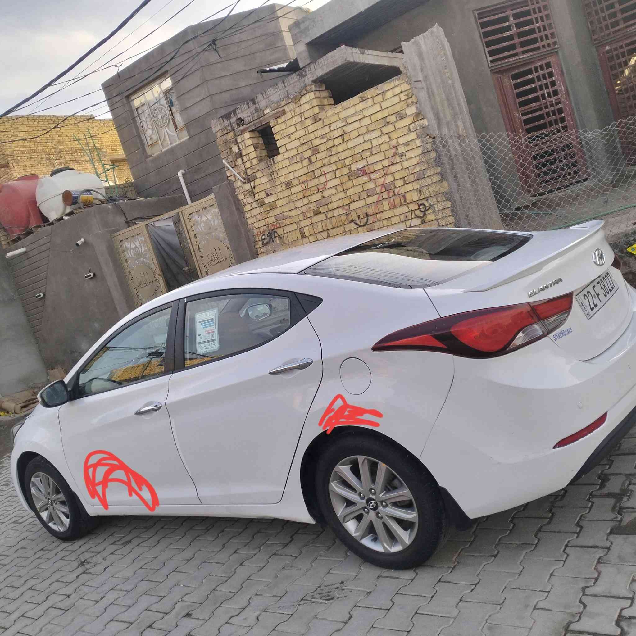 السلام عليكم النترا للبيع مديل 2014 خليجي السياره فول مواصفات بيه رشات صبغ موضحات بل منشور فقط بدون داخل 
مكينه وكير كفاله.       مكينه 1800 دوش
حداديه تخم تأير كله جاهز 
السياره فول مواصفات الأخير
رقم اربيل دولي تريد تحويل تريد وكاله 
سنويه لل2030 
السعر 105 وبيه مجال 
مكاني ديوانيه                        ***********
