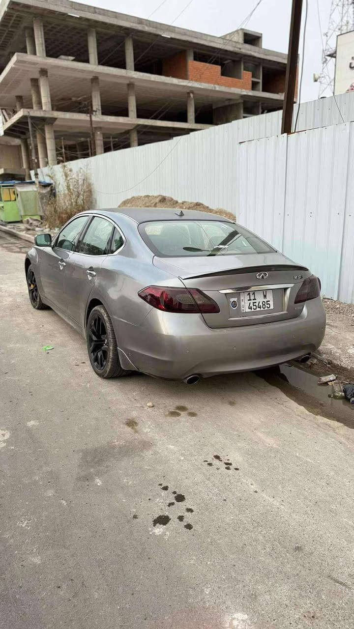 سلام عليكم انفنتي موديل ٢٠١٣فول مواصفات عليه ويل مال z هزه جديد وبسمي مصبوغ عام اثر جرد بنيد سعره ١٠٥ وبيه مجال ***********البياع
