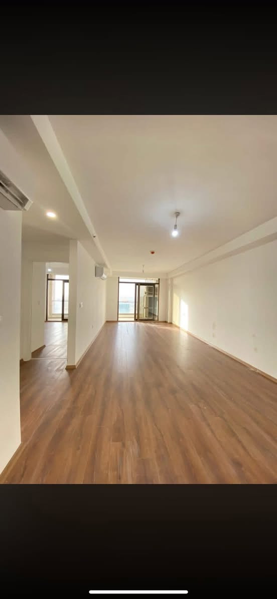 امپاير پيرل
للايـجار  /  بۆ  کرێ

1+2

غرفتين + صاله + مطبخ مفتوح 

127م 

ل تفاصيل اكثر اتصل بنا:

يوجد عروض شقق بيع و شراء في مربع الذهبي 

0750 099 89 89 

عقارات مۆنیتەر Monitor Real Estate
