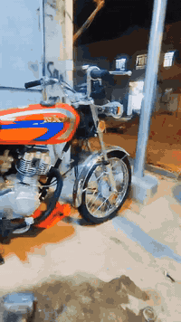 السلام عليكم دراجه ناما تعمير  للبيع دراجه جديده ماصارله شهر من تعمرت  تعميره كله ٢٥ شاصي سكنر بوري رفيع دراجه تخبل سعره ب١و٥٠ مكاني حله  اتصال على رقم فقط  ***********
