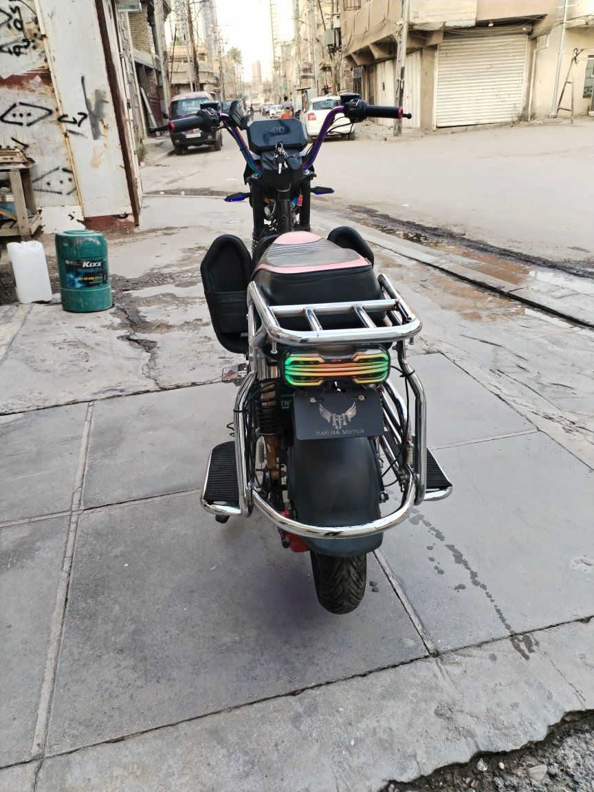 دراجه هارلي وننلي  ملف 2500 واط بطاريات كلش نضيف  دراجه ماشيه 840 كيلو   يعني جديده
ومماشيه سرعته فوك 100 مفتوحه سرعته مواصفاته 4 سرع  بك دبل اشاره برك اي بي اس
لايت زنون  عالي ناصي  نضام بك بيه ترجع نشره ارجي بي بلاديه 
سعره 650 الف وبيه مجال للطيبين
مكان بغداد الوشاش ***********
