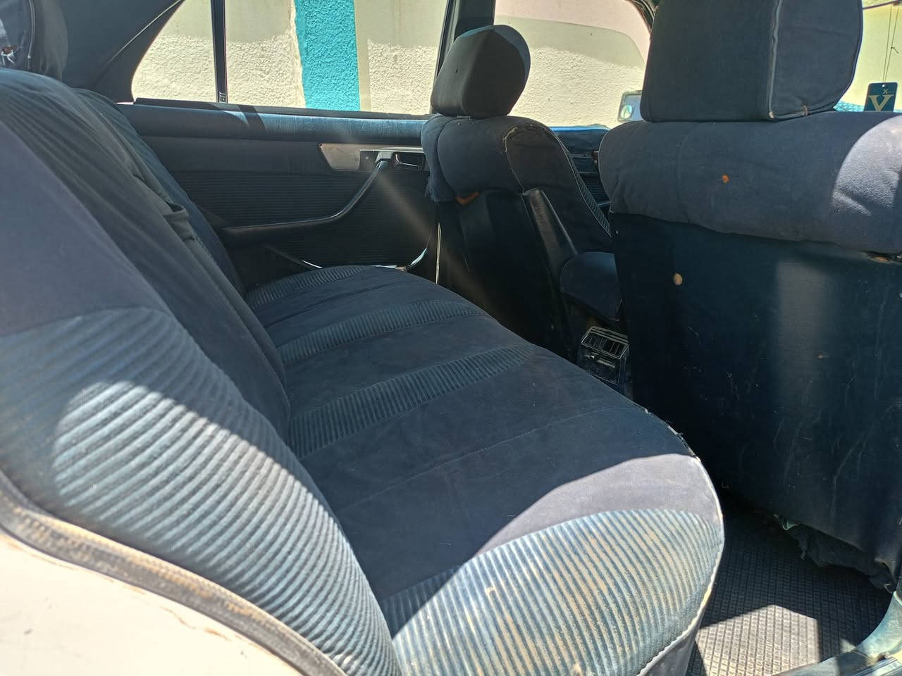 مرسيدس موديل 83رقم جديد كير ومحرك بطه السعر اتصال ***********
