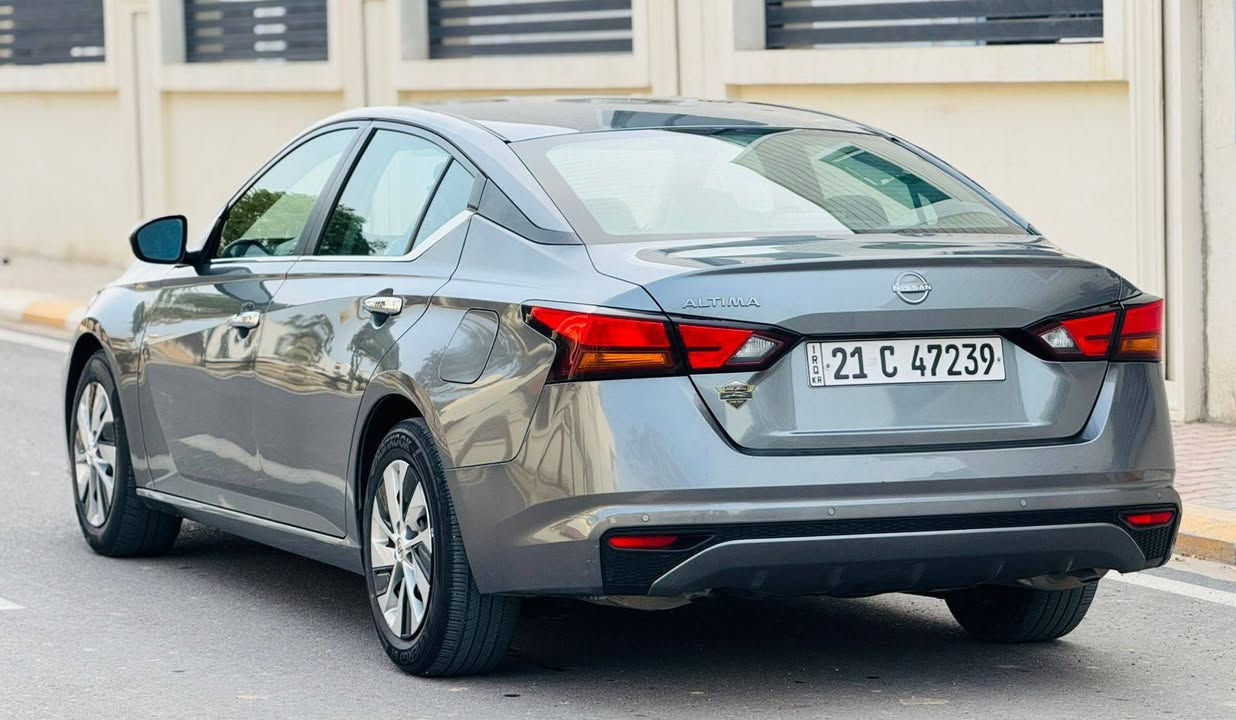 للبيع التيما S
السعر 163 بي مجال بسيط 7709606958
موديل 2023
كلين بدون صبغ بدون ايرباك 
الون نفطي 
تحكم ستيرن 
تثبيت سرعه 
كاميرا خلفي
ماشي 28 
حجر بلادي 
رادار بلادي
تايرات شركة 
صدر شركة 
لايتات بلادي
رقم سليمانيه تحويل وكاله ثاني يوم 
السونار ورقم الشاصي بلمنشور 
مكان السياره ديالى خانقين
