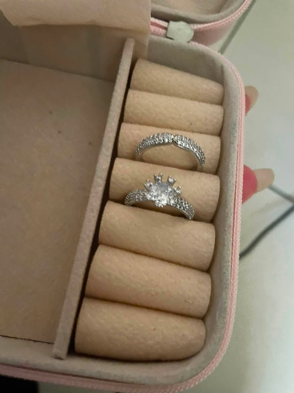 توفرت موديلات جديده 
ساعات 👑
وعطور💖
وجنط🌸
واكسسوارات 🎀
توصيل بسمايه الف ⭕️🚗


**إذا كنت صاحب هذا الإعلان وتريد حذفه لأي سبب، رجاءا أرسل رسالة إلى الدعم الفني**