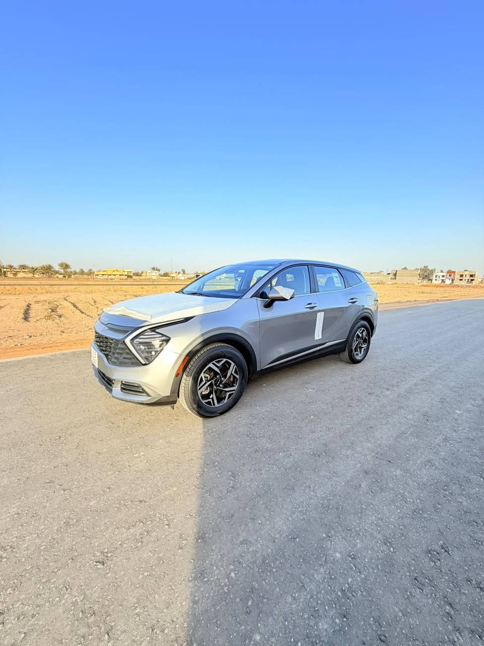 السلام عليكم

للبيع سبورتج 2023 حادثها مثل ماموضح بالصور بس الجنطة معدله ومصبوغة نفسيتها السيارة ليبل واحد اي ارباك مابيها حادث بسيط بسمي السيارة مواصفات باب ثاني بيها اصبعين بارد فقط السيارة جديدة معنى الكلمة 
العنوان بابل 
***********
