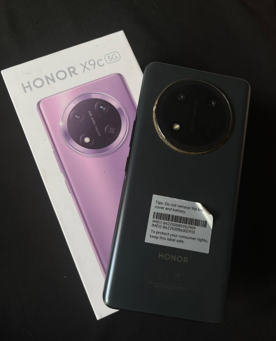 للبيع فقط
جهاز نضيف وجديد ممستخدم غير شهرين
هونر X9
ذاكره 256”
بطاريه 6600 mah
سعره400
شراي خاص .


**إذا كنت صاحب هذا الإعلان وتريد حذفه لأي سبب، رجاءا أرسل رسالة إلى الدعم الفني**