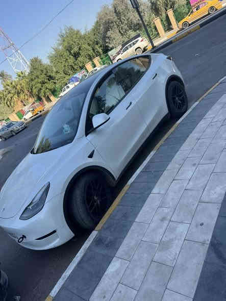 السلام عليكم 
تسلا مودل وآي 

موديل 2022

فول مواصفات 

  بيفورمنس دبل ماطور 

صور الحادث موجودة 

ماشية ٩٢ الف كيلو 

مكانهة بغداد 

السعر ١٩٥ $

للاستفسار ***********
