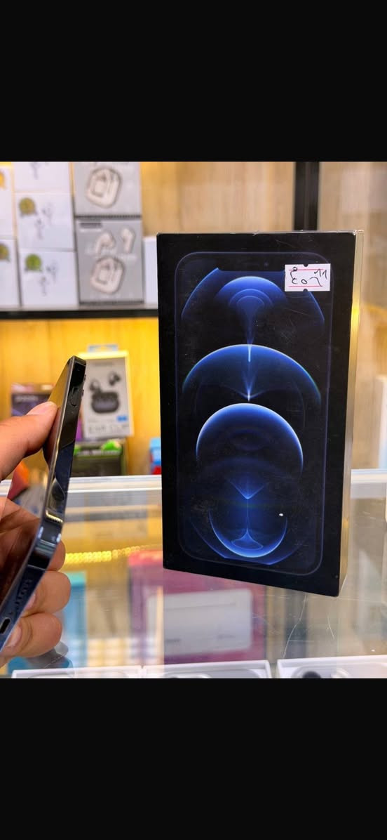 🔥اقوه عرض 🔥
ايفون 12بروماكس  ماستر شرق اوسط عربي لون مميز بحري  ذاكره 256 بطاريه88🔋 نموذج M كارتون مطابقه   
 ممبدل بي شي مع ضمان 5 ايام  نضافه 100‎%‎ زلغ ما بي يخبل وتر بروف كامل ملحقاته الجهاز نضافه كانما فاتحه من الكارتونه بلحاسبه كله نورمال   
مكاني  كربلاء تحت جسر باب طويريج مركز ابو حيدر للمبايل
☎️*********** 
سعر 535 الف
