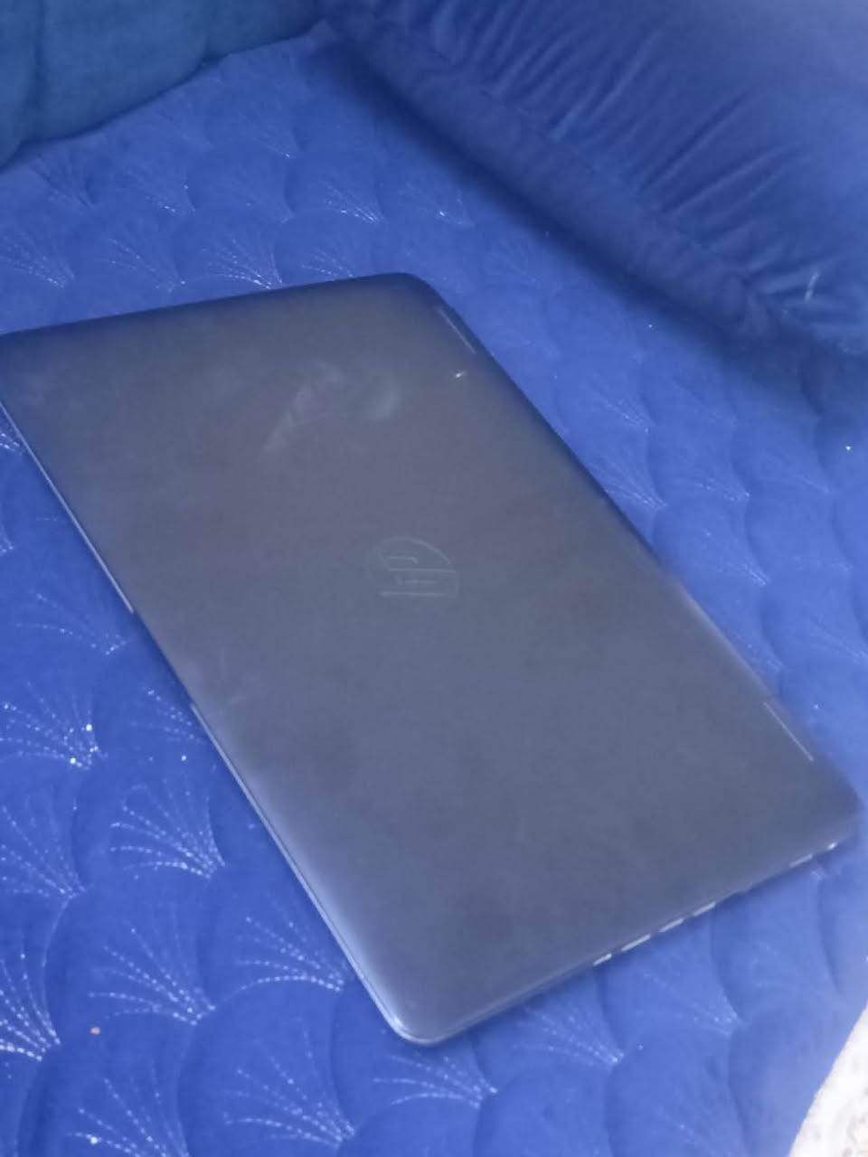 المواصفات:
* 💠 الموديل: HP ProBook 650 G2
* 🧠 المعالج: Intel Core i7-6600U (الجيل السادس)
* ⚡ سرعة المعالج: 2.60GHz وتصل إلى 3.40GHz مع Turbo Boost
* 🎮 كرت الشاشة: 2GB منفصل (مع وجود كرت Intel HD 520 مدمج)*
* 🧩 الرام: 16GB DDR4
* 💾 التخزين: SSD سعة 512GB 
* 🖥️ الشاشة: 15.6 بوصة
* 🪟 النظام: Windows 11 إصدار 64-bit
السعر ٢٥٠ الف 
مكاني الموصل


**إذا كنت صاحب هذا الإعلان وتريد حذفه لأي سبب، رجاءا أرسل رسالة إلى الدعم الفني**