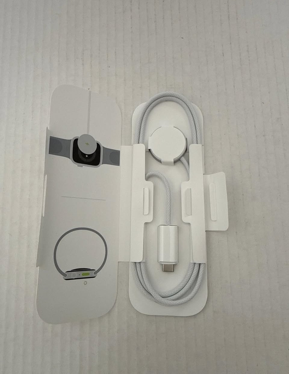 كيبل ساعة ابل الجيل 10 اصلي غير مستعمل  
مكاني البصرة ماعندي توصيل 
***********
