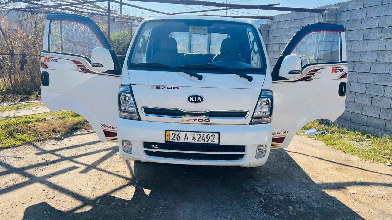 السلام عليكم كيه للبيع موديل 20 الشكل الجديد مواصفات 22 رقم صلاح الدين سنويه لل 30 شرط التحويل السياره مكفوله كفاله عامه شرط وضع الشركه گير اكسل شاصي محرك شركه مامفتوح صدر جديد السياره حلوه ماعيزها كلشي السعر 133 وبيها مجال مكان السياره قريه المسحگ اتصل ***********
