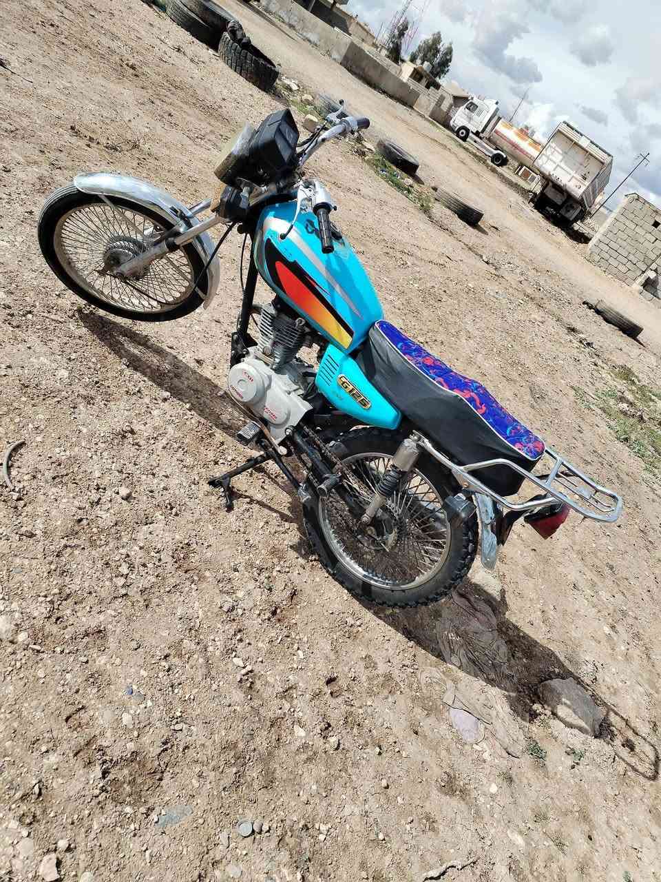 السلام عليكم ماطور تايكر للبيع موديل 20محرك ما مفتوح  وايرمنيه كلها تشتغل تواير جدد  سعر 325بي مجال للستفسار تصال علا رقم ***********مكاني بل كسك
