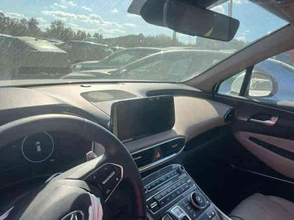 سنتافي لمتد  فوول مواصفات خمس كامرات موديل ٢٣ ماشيه ١٢ الف بدون قطره صبغ بدون تبديل تعتبر كلين رقم بغداد 
سعره 255 و بيه مجال 
للاستفسار الاتصال على الرقم  ***********
