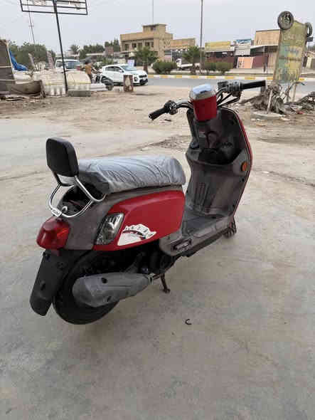 سلام عليكم بوليس مسطره بلادي كلشي بيهه مكفول مال معوض طالعه من الحمداني كفاله كفر ومكينه سعرهه مليون و٥٠ الف وبيهه مجال حك الجيه للاستفسار ***********
