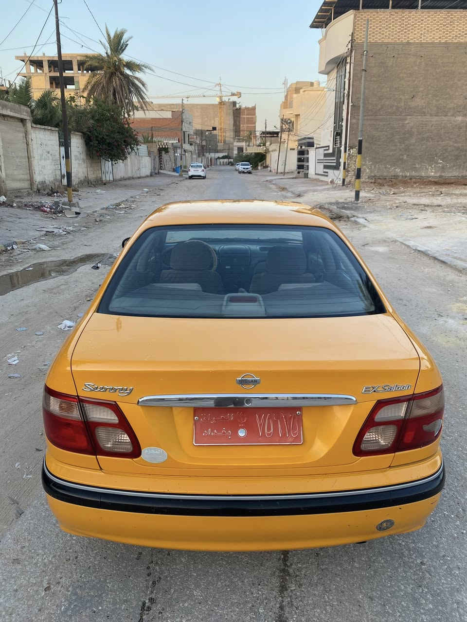 سلام عليكم 
صني مديل 2001 
رقم بغداد 
بيه بارد 
وبية خياسات قليله 
محرك1400
العنوان : النجف الاشرف حي السعد 
السعر : 50 وبيه مجال 
الأستفسار : ***********
