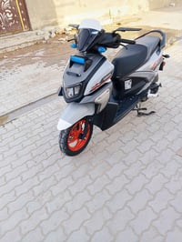ZR 2024 ماشيه 18الف سعر 2100 07804690802