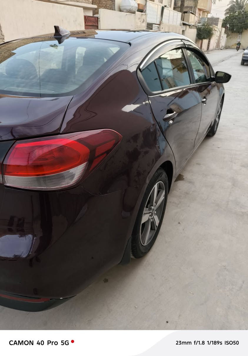 فورتي 18 وارد امريكي ماشيه 71 ألف ميل ضرر الجنطه رقم ديالى دولي الجديد سياره جاهزه وخير من الله السعر 135مكان ديالى بعقوبة رقم موبايل ***********
