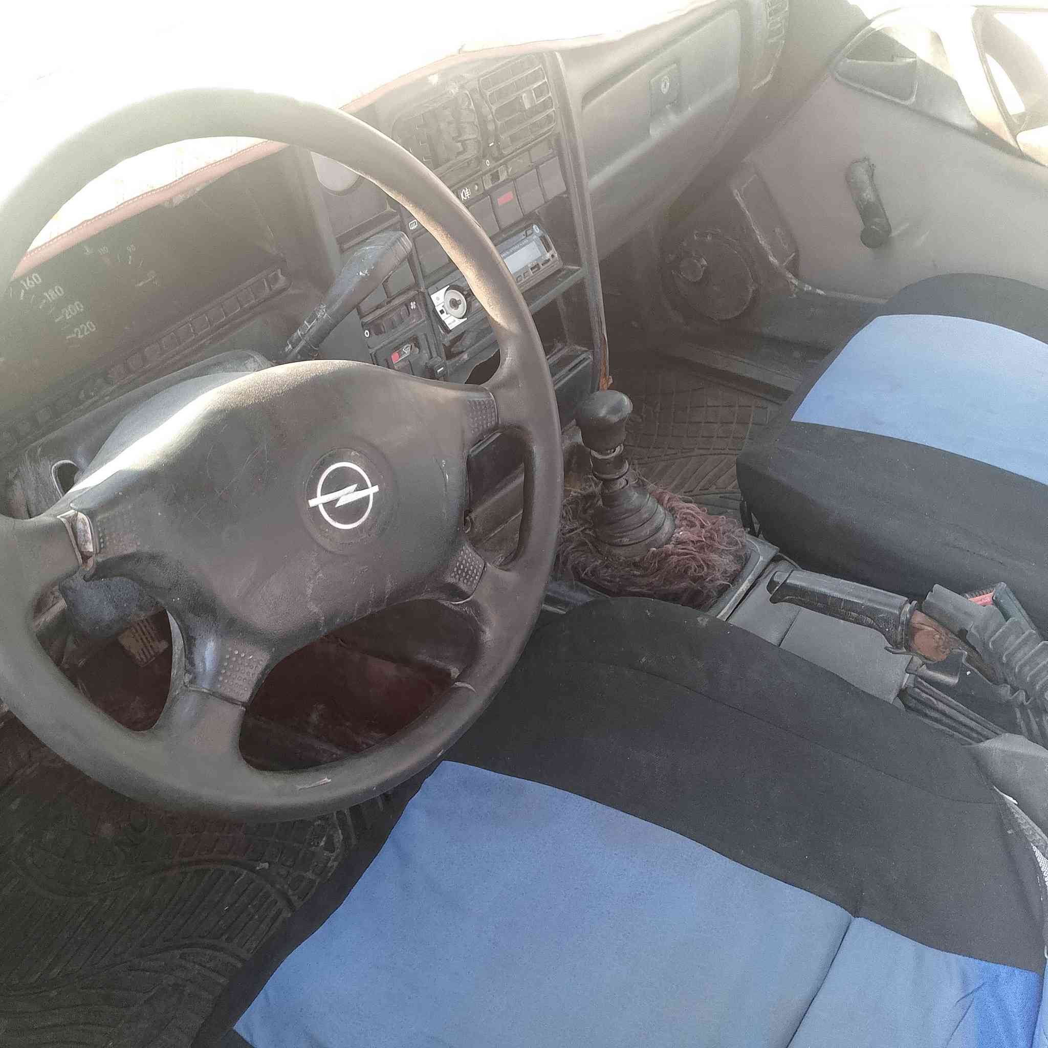 سلام عليكم من رخصة الادمن أوبل اوميكا رقم نجف محرك 2000 السعر 25 وبيها مجال للطيبين  الاستفسار على الرقم التالي ***********
