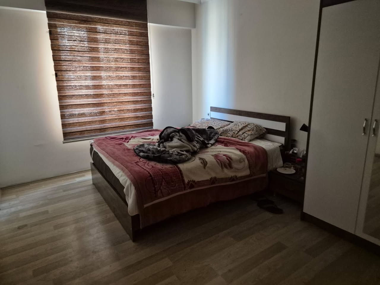 اثاث مستعمل نظيف للبيع
***********
