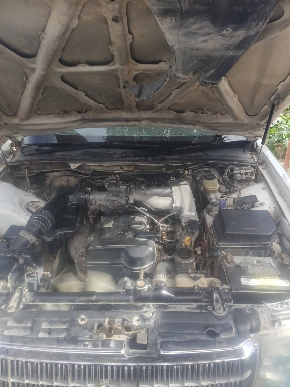 السلام عليكم اخوان سياره راس الثورادوات موديل ٢٠٠٠حلوه ومرتبه للبيع السعر ٣٠ورقه وبيه مجال الشراي يتصل هذا رقم التلفون ***********
