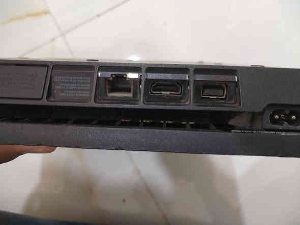 سلام عليكم بلي 4 سلم عاطل عاطل فحم مادري بي شنو من عطل وتركنا لجهاز ميوصل صوره يضل هيج مثل ماموضح بل فديو وميعرض ابيع فحم بدون ملحقات ولكفر تعبان وبي كم برغي مفتوح من فوك ولوك هوه لجهاز ابيعه فحم مو تكلي طلع هيج بي سعره 75 قفل وتوصيل موجود ***********
