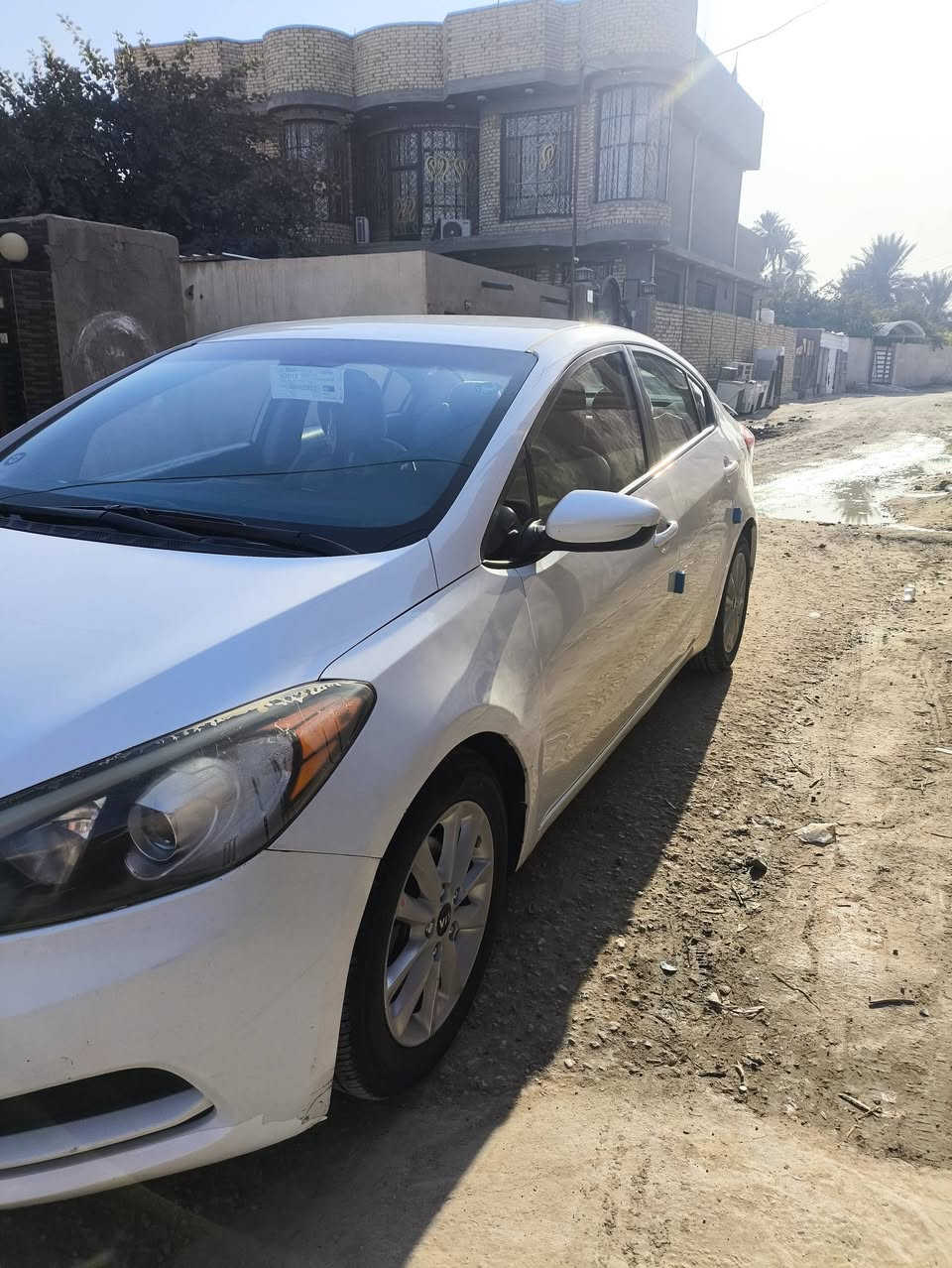 كيا فورتي موديل 2016 الرقم الجديد سنويه جديده محرك 2000 دوش وارد امريكي سياره بدون حادث كلين كلين سياره مال جناي فول مواصفات عده الفتحه تشغيل عن بعد سياره كامله مكمله السعر 130 وبيه مجال العنوان كربلاء طويريج رقم الهاتف ***********
