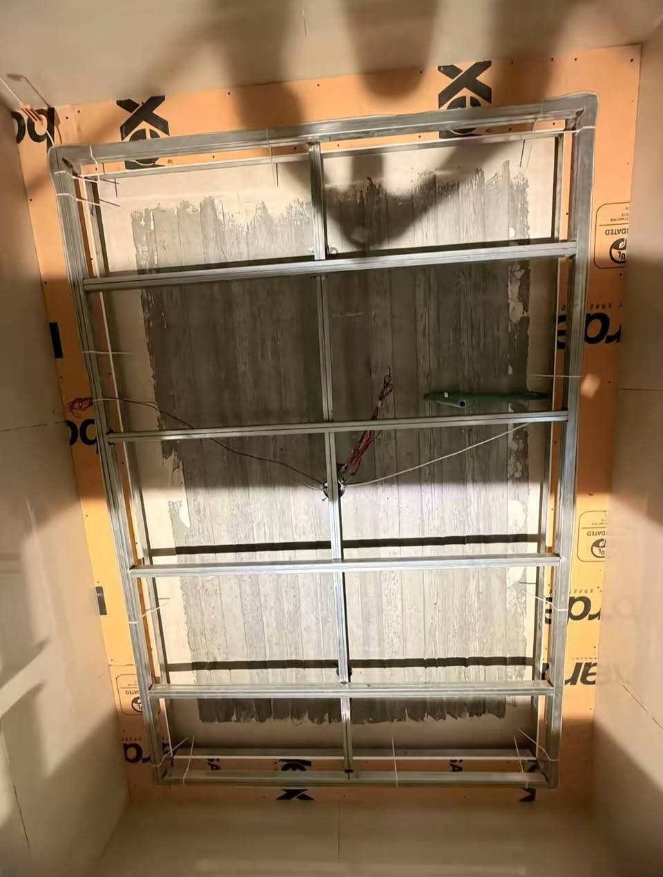 سلام عليكم شغل بورد اكس حمامات بسعر مناسب تواصل وتساب ***********
