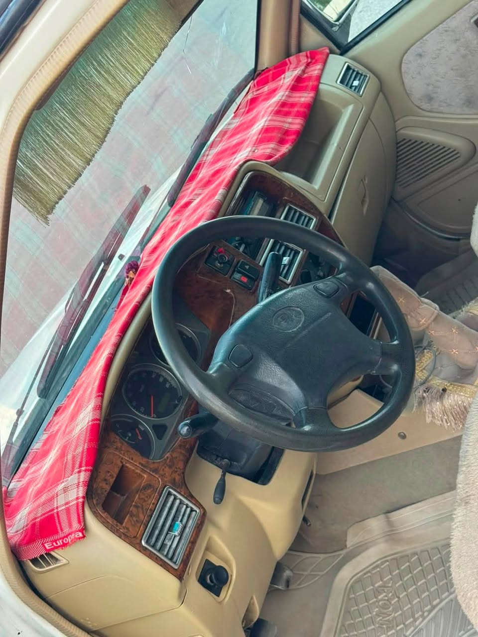 بيكاب گؤناو ٢٠٠٦ گيرومةكينةوعةكسلوشانسي بةشةرتى هةزارفيته ربيتةقةورةقةيةكارةباهي مةزبوتةجوارتاييةتازةيي بوبةسراوةناودةرةوةيي وةك شةريكةماوةتةوةسةيارةكةكودي بؤكراوة سعري 24گةلاوكةميك مةعامةلة. ژم ***********. ***********
