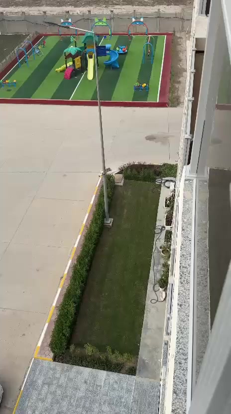 بسعر 163 مليون فقط! امتلك شقة مميزة في مجمع إيادي الكاظمية السكني ✅🔥

🏢 الموقع: مجمع إيادي الكاظمية السكني
📐 المساحة: 182 م²
🛏 عدد غرف النوم: 3 غرف
🔝 الطابق: الأول
✨ الحالة: غير مسكونة – استلام فوري
🌅 الإطلالة: مميزة على الحديقة

📲 للاستفسار والتفاصيل واتساب فقط :

***********
حسن شركة بوابة بغداد 

✦ نستقبل جميع عروض البيع والإيجار في كافة مجمعات بغداد السكنية.

يرجى متابعة صفحاتنه على مواقع التواصل
🔷 الانستغرام:
https://www.instagram.com/bawabat_baghdad?igsh=dG5pODAxczdiNG14

🔷 تيك توك:
https://www.tiktok.com/@bawabtbaghdad?_r=1&_t=ZS-94aa79FIfUi

#بوابة_بغداد_للتسويق_العقاري
#اعرض_عقارك_ودع_لنا_التسويق ✅
